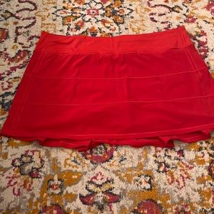 Red lululemon skirt